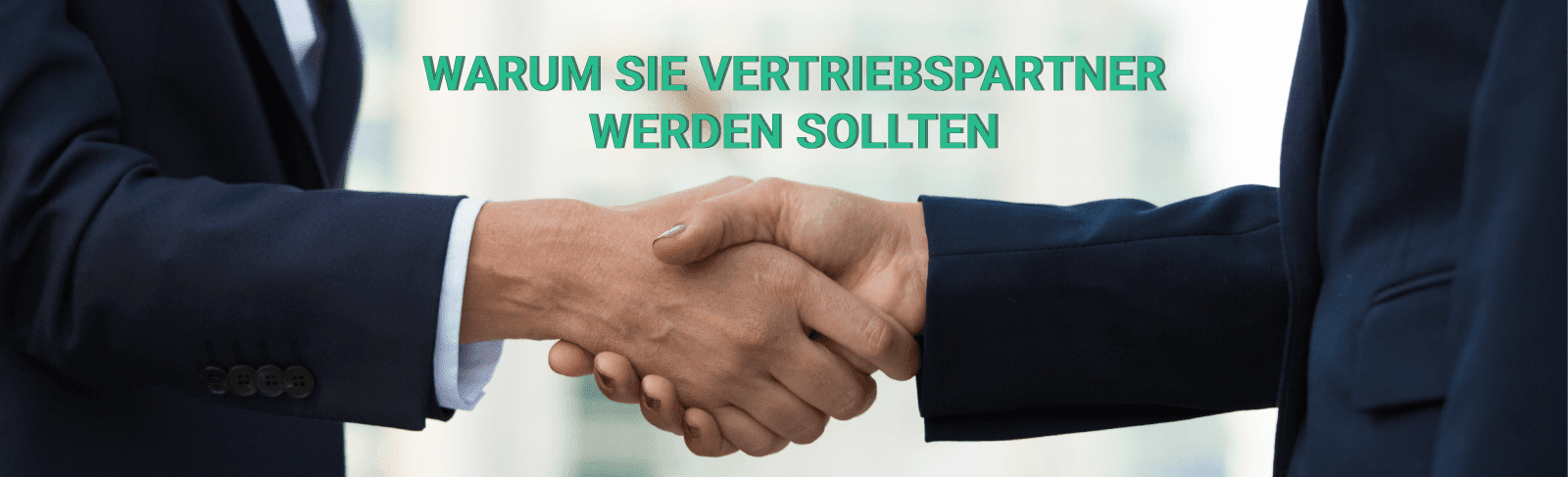 Händeschütteln zwischen zwei ERP Software-Partnern